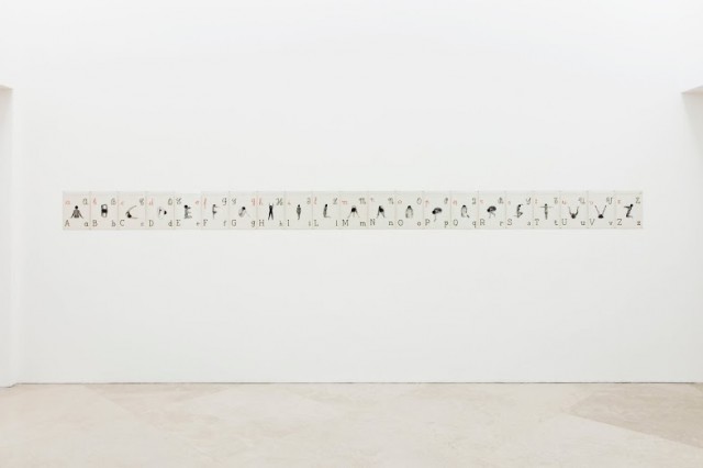 Tomaso Binga, Alfabetiere murale, 1976. Collezione Archivio Menna-Binga, Roma. In comodato a Madre · museo d’arte contemporanea Donnaregina, Napoli. Foto © Amedeo Benestante. | Tomaso Binga, Alfabetiere murale / Mural Alphabet, 1976. Archivio Menna-Binga collection, Rome. On loan to Madre · museo d’arte contemporanea Donnaregina, Naples. Photo © Amedeo Benestante.