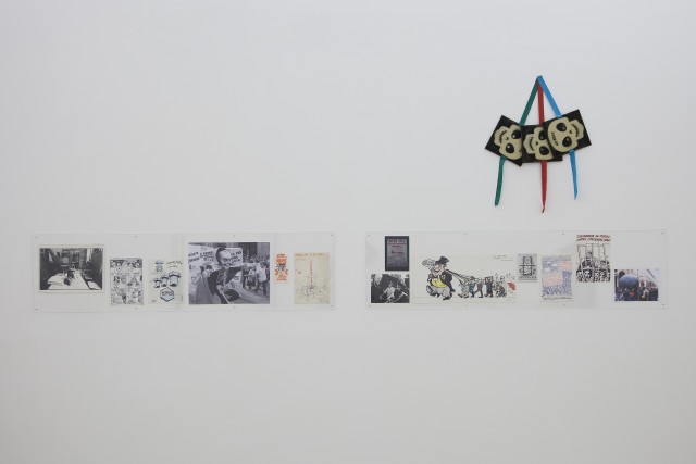 Piero Gilardi, Documentazione su animazioni politiche, 1969-2013. Courtesy Fondazione Centro Studi Piero Gilardi e Galleria Guido Costa Project. In comodato a Madre · museo d’arte contemporanea Donnaregina, Napoli. Foto © Amedeo Benestante. | Piero Gilardi, Documentazione su animazioni politiche / Documentation of Political Animations, 1969-2013. Courtesy Fondazione Centro Studi Piero Gilardi and Galleria Guido Costa Project. On loan to Madre · museo d’arte contemporanea Donnaregina, Naples. Photo © Amedeo Benestante.