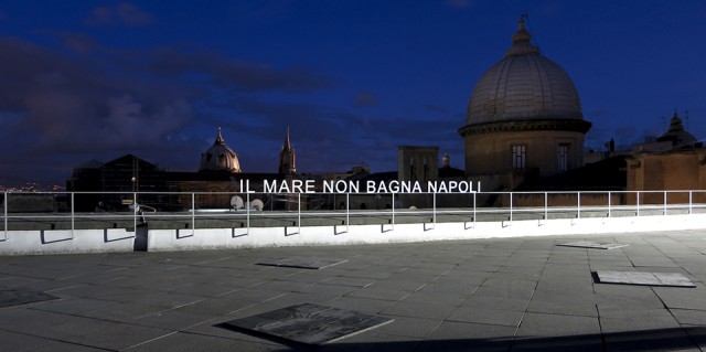 Bianco-Valente, Il mare non bagna Napoli, 2015.
