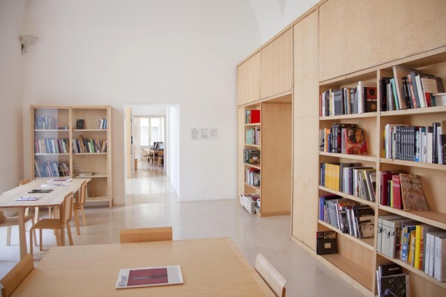 Biblioteca. Foto © Amedeo Benestante