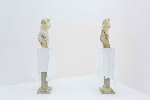 Hidetoshi Nagasawa, In medio virtus, 1975. Collezione Maria Teresa Incisetto, Napoli. In comodato a Madre · museo d’arte contemporanea Donnaregina, Napoli. Foto © Amedeo Benestante. In esposizione fino a dicembre 2016. | Hidetoshi Nagasawa, In medio virtus, 1975. Maria Teresa Incisetto Collection, Naples. On loan to Madre · museo d’arte contemporanea Donnaregina, Naples. Photo © Amedeo Benestante. On view until December 2016.