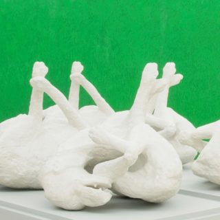 Allan McCollum, “The Dog from Pompeii”, 1993 (dettaglio). Collezione Trisorio, Napoli. In comodato a Madre · museo d’arte contemporanea Donnaregina, Napoli. Foto © Amedeo Benestante.
