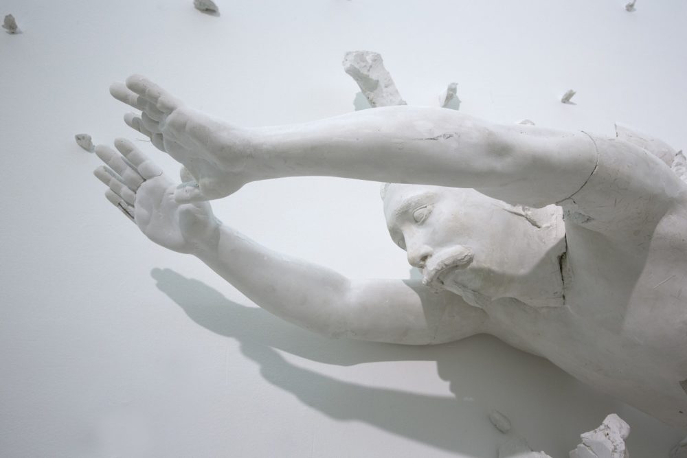 Luigi Mainolfi, "Senza titolo (Esploso)", 1978 (dettaglio). Collezione dell’artista. In comodato a Madre · museo d’arte contemporanea Donnaregina, Napoli. Foto © Amedeo Benestante. | Luigi Mainolfi, "Senza titolo (Esploso)," 1978 (detail). Artist collection. On loan to Madre · museo d’arte contemporanea Donnaregina, Napoli. Photo © Amedeo Benestante.