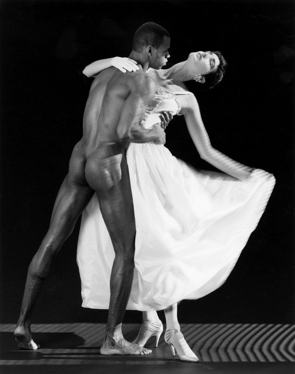 Robert Mapplethorpe, Thomas and Dovanna, 1986. Copyright Robert Mapplethorpe Foundation. Used by permission.